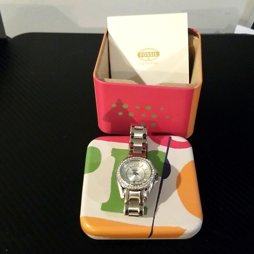 New Fossil Women's Watch